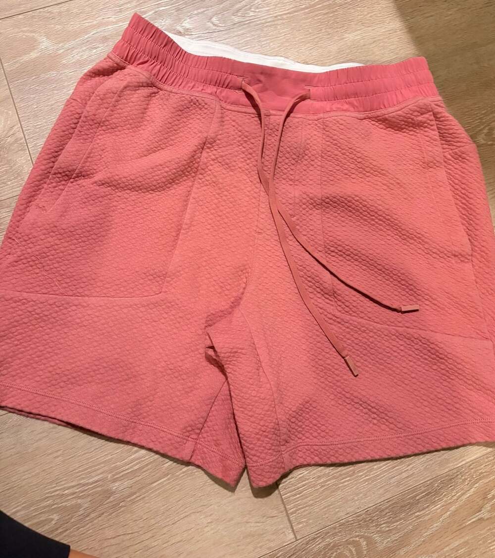 Lululemon Shorts Size M Pink Textured Athletic Drawstring